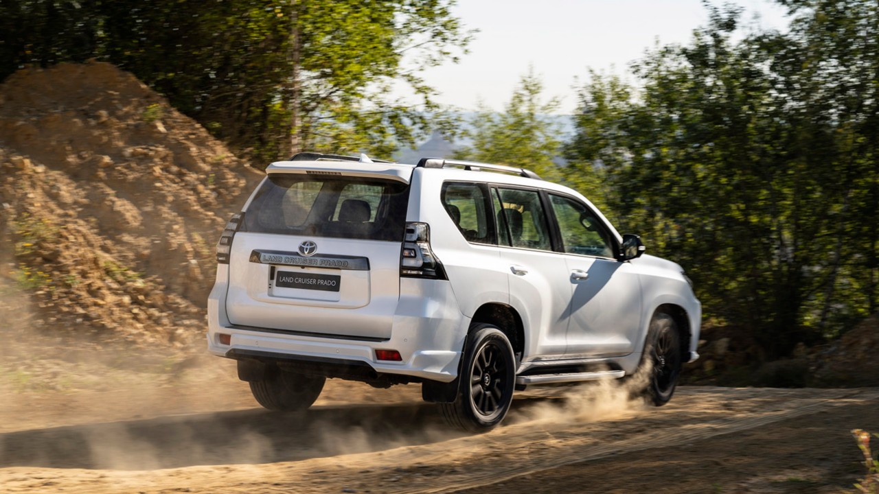 OSVJEŽENI LAND CRUISER