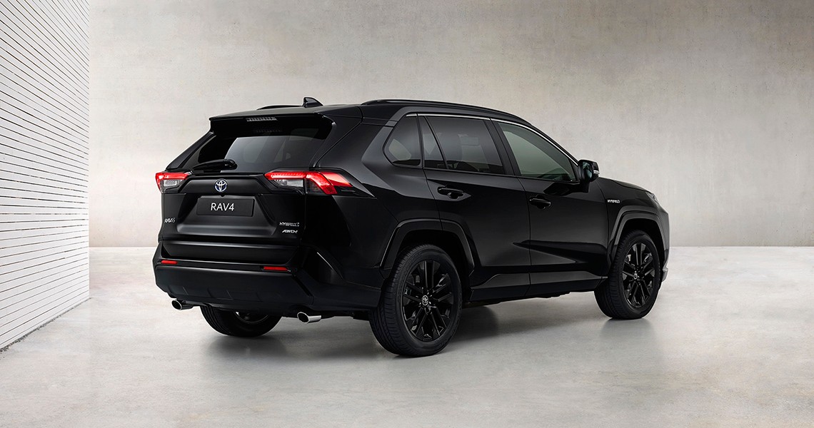 Nova Toyota RAV4 Hybrid Black Edition