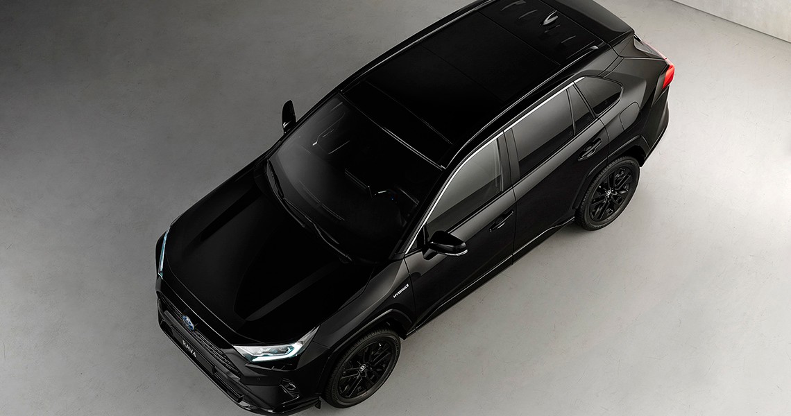 Nova Toyota RAV4 Hybrid Black Edition