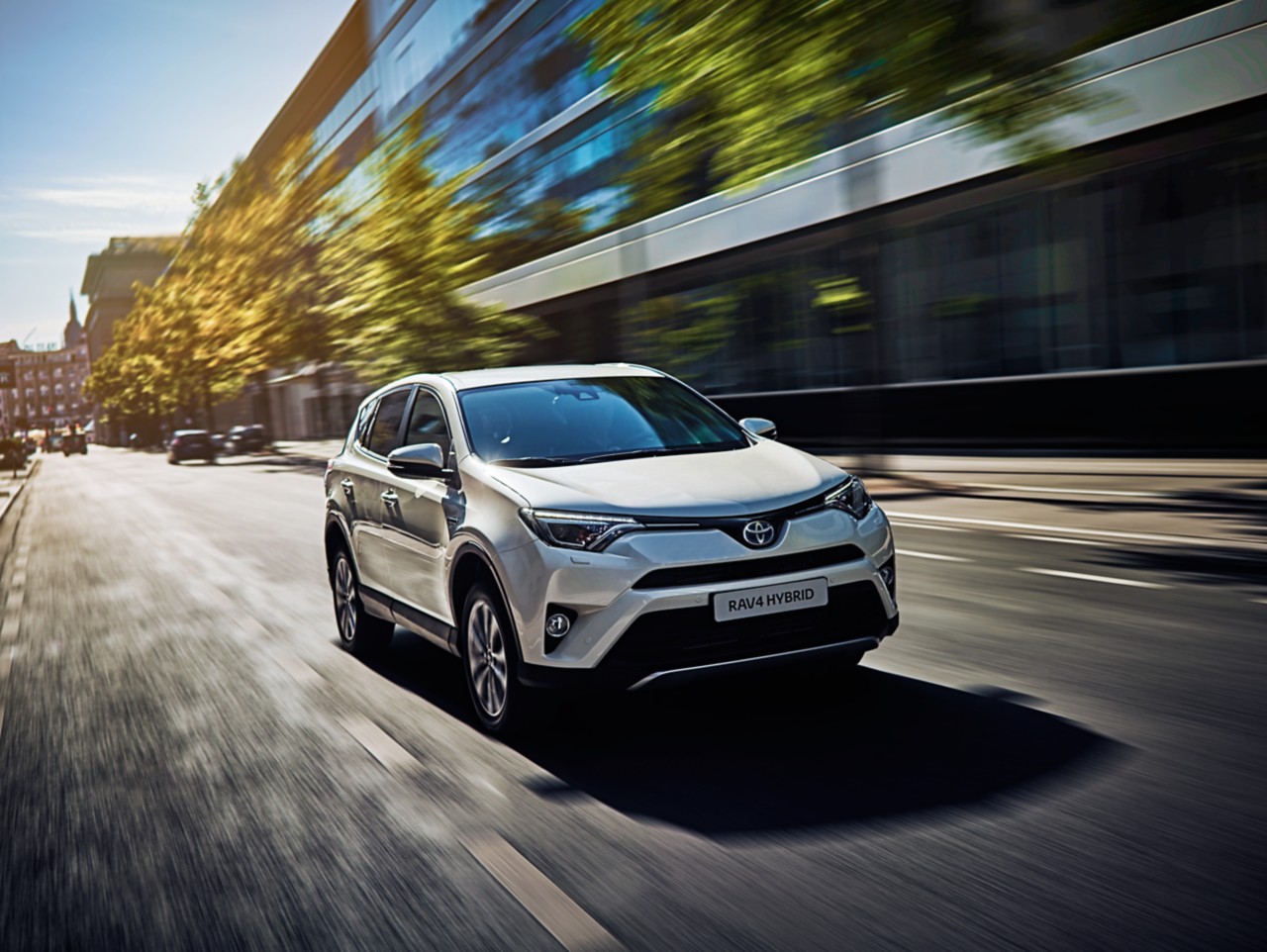 What are our eco-driving tips for hybrid drivers?